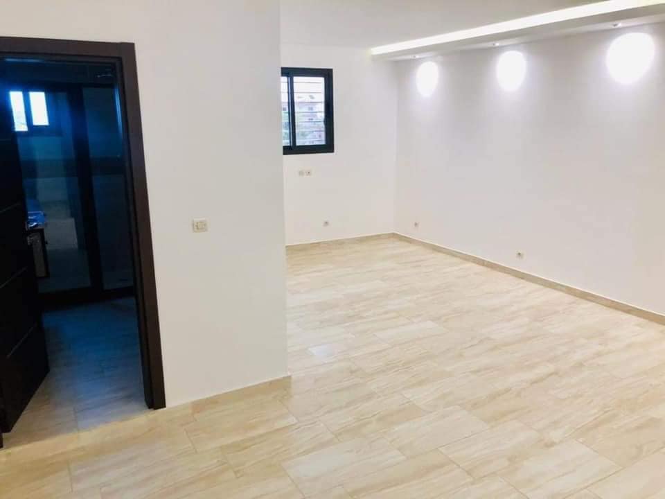VILLA TRIPLEX DE 04 PIECES