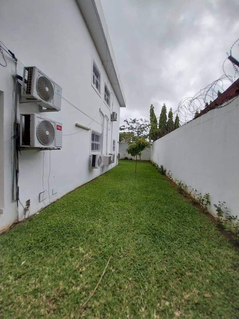 VILLA DUPLEX DE 10 PIECES