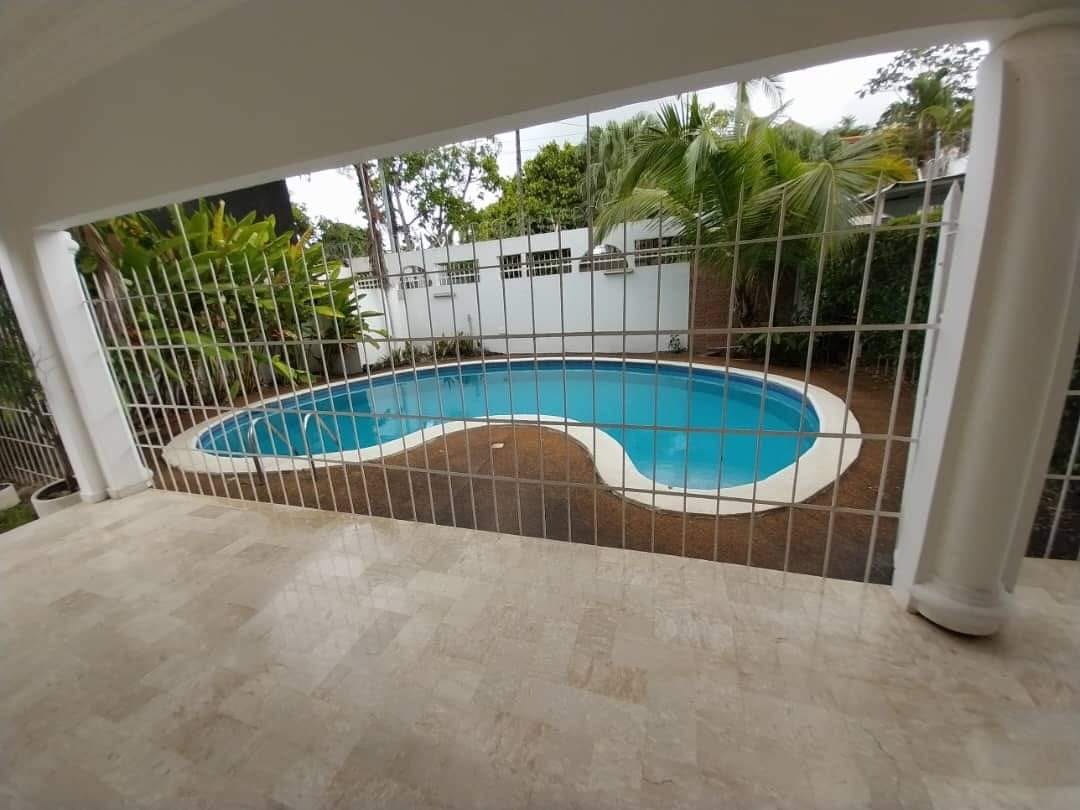 VILLA DUPLEX DE 10 PIECES