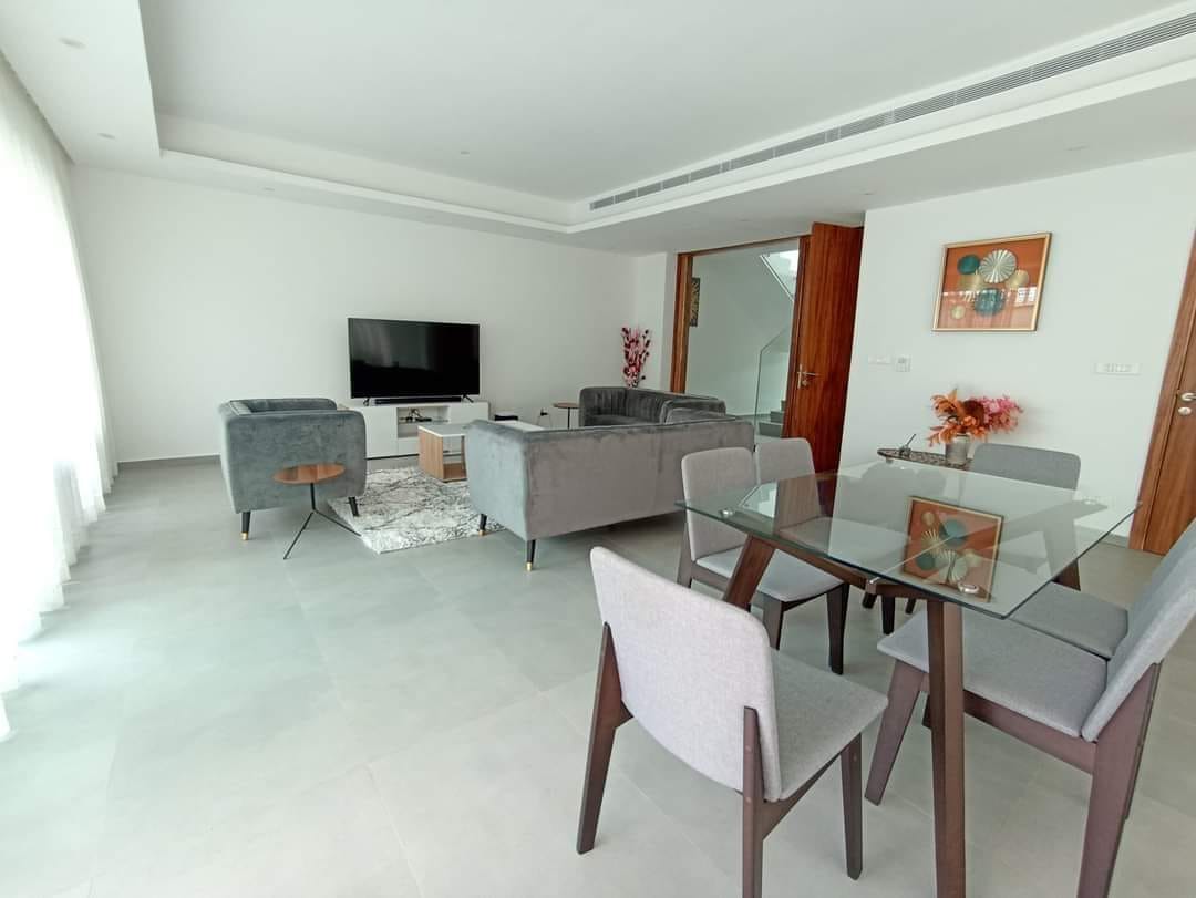 RESIDENCE MEUBLEE