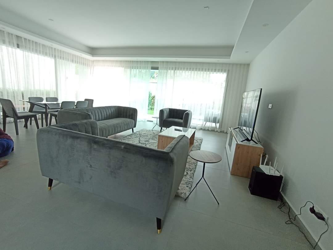 RESIDENCE MEUBLEE