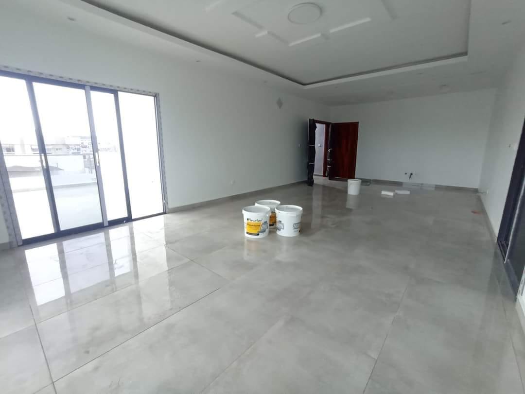 APPARTEMENT HAUT STANDING DE 04 PIECES
