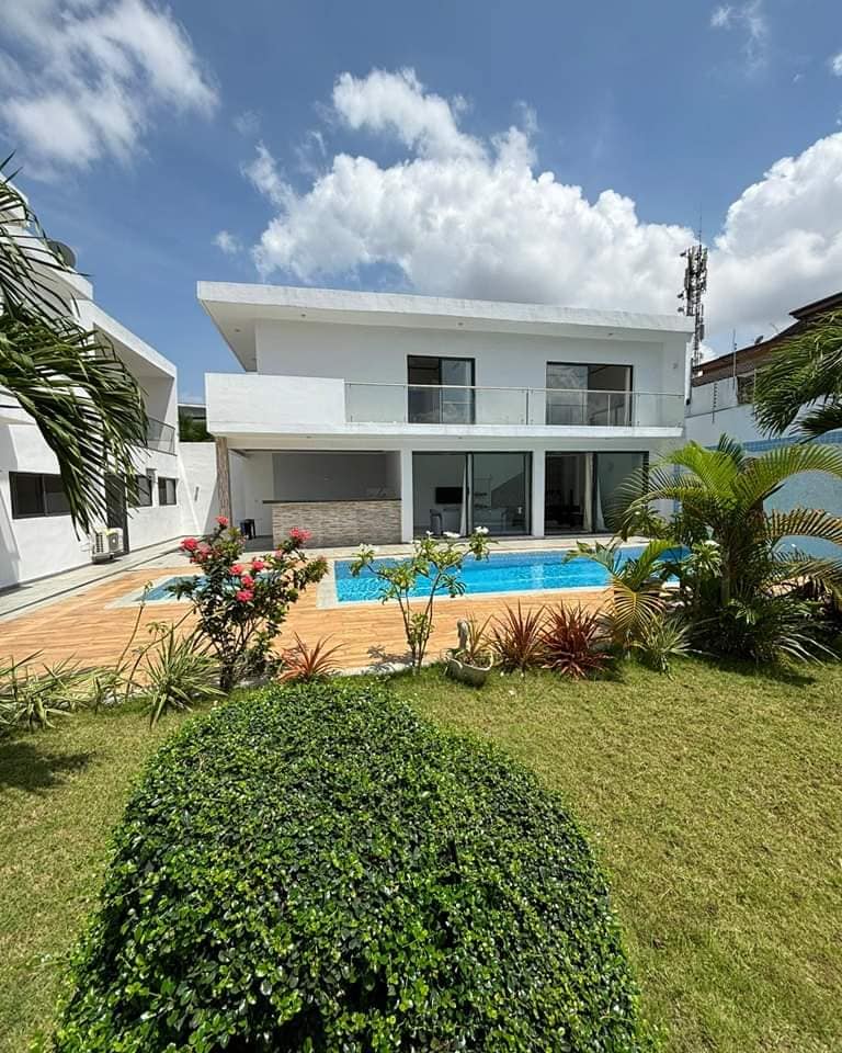 VILLA DUPLEX DE 10 PIECES