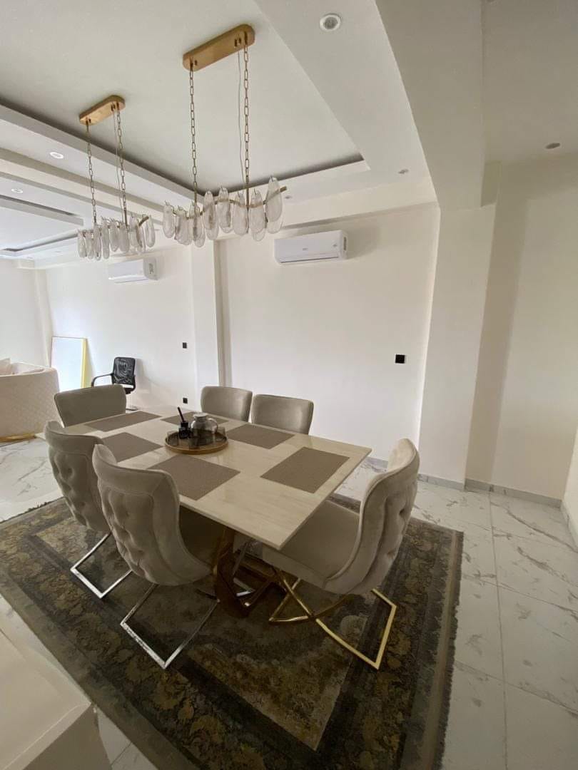 APPARTEMENT DE 04 PIECES