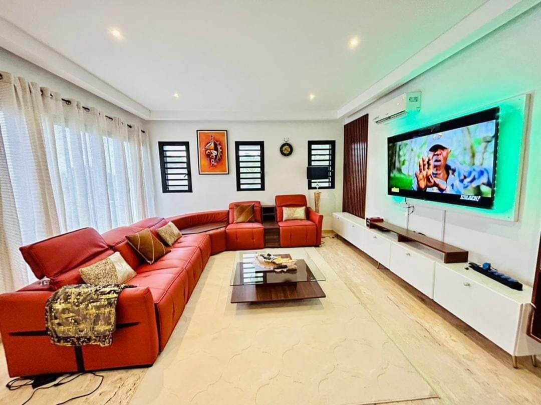RESIDENCE MEUBLEE