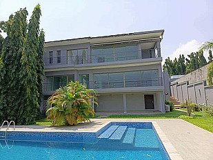 VILLA DUPLEX DE 08 PIECES