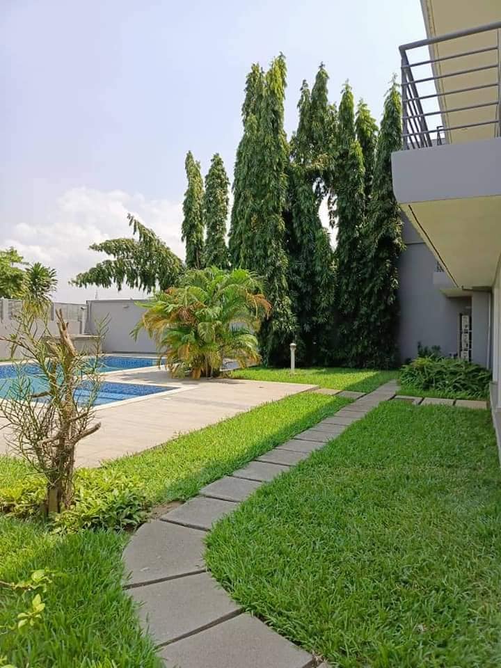 VILLA DUPLEX DE 08 PIECES