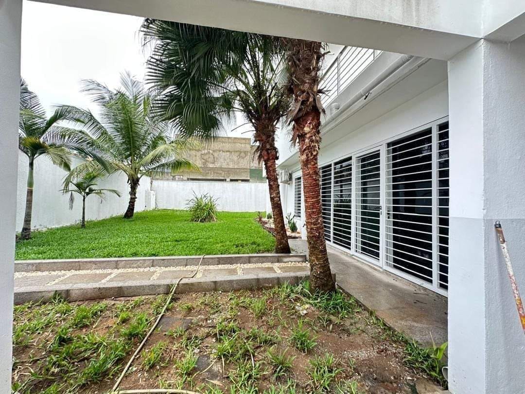 VILLA DUPLEX DE HAUT STANDING 11 PIECES