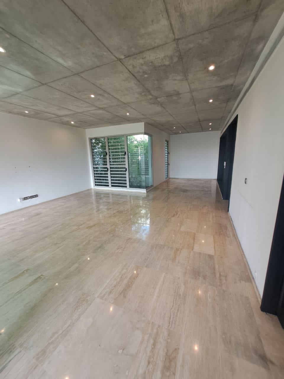 APPARTEMENT DE 04 PIECES