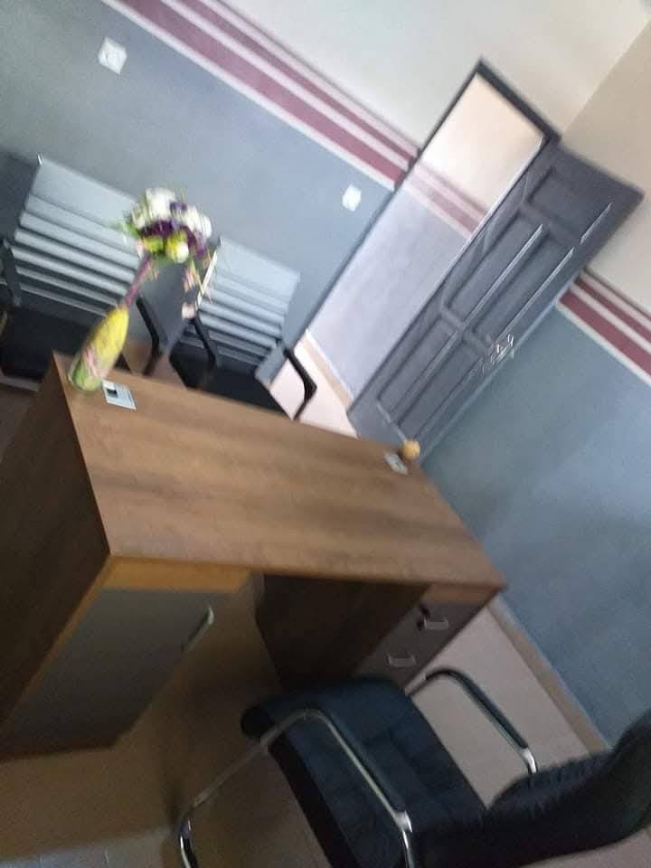 BUREAU MEUBLE