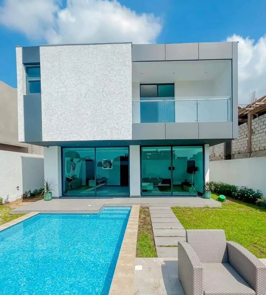 VILLA DUPLEX 05 PIECES
