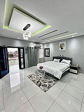 PENTHOUSE MEUBLE