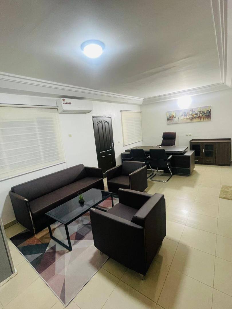 BUREAU MEUBLE