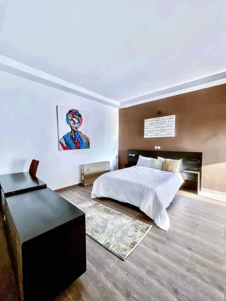 RESIDENCE MEUBLEE