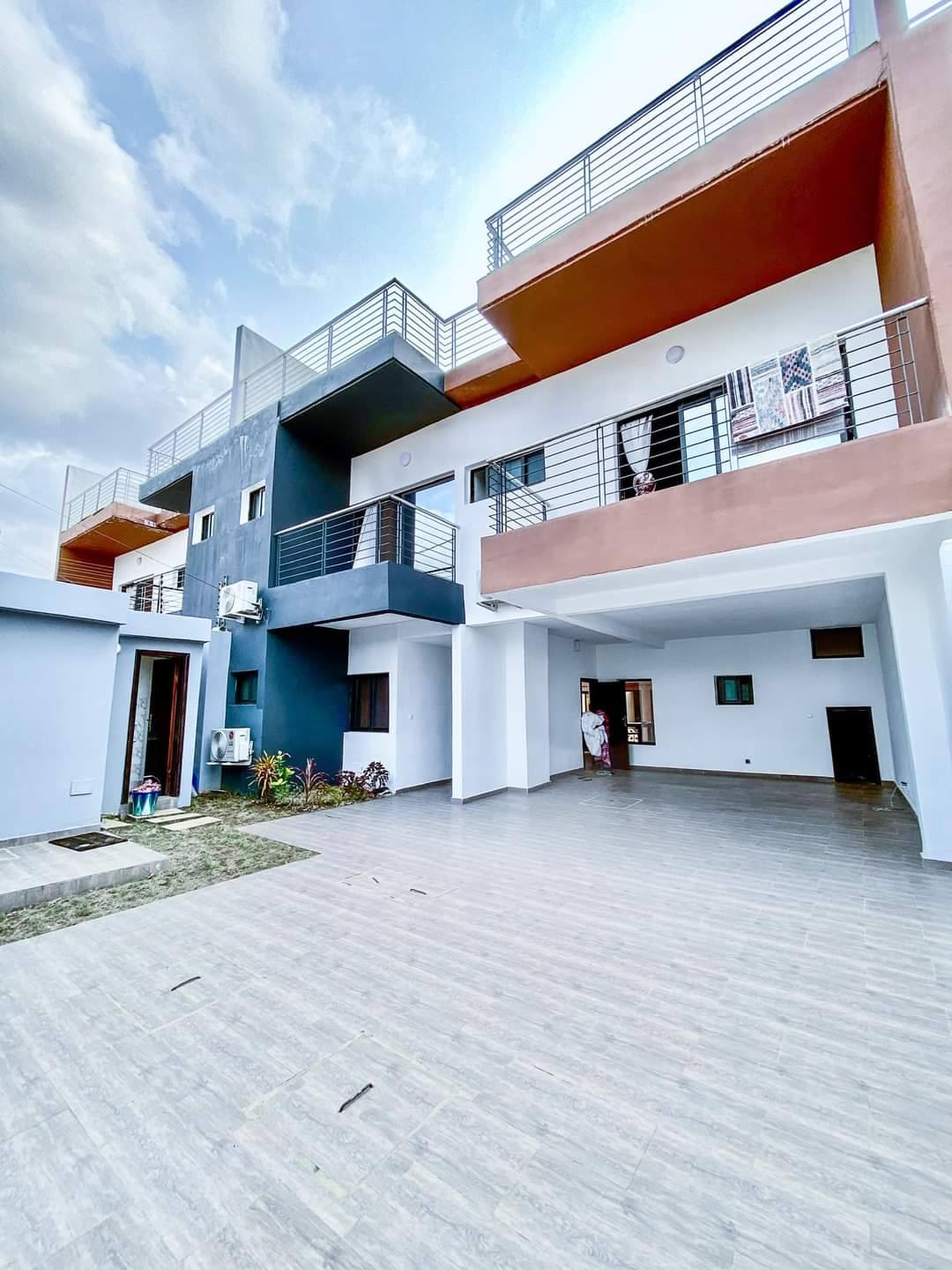 RESIDENCE MEUBLEE
