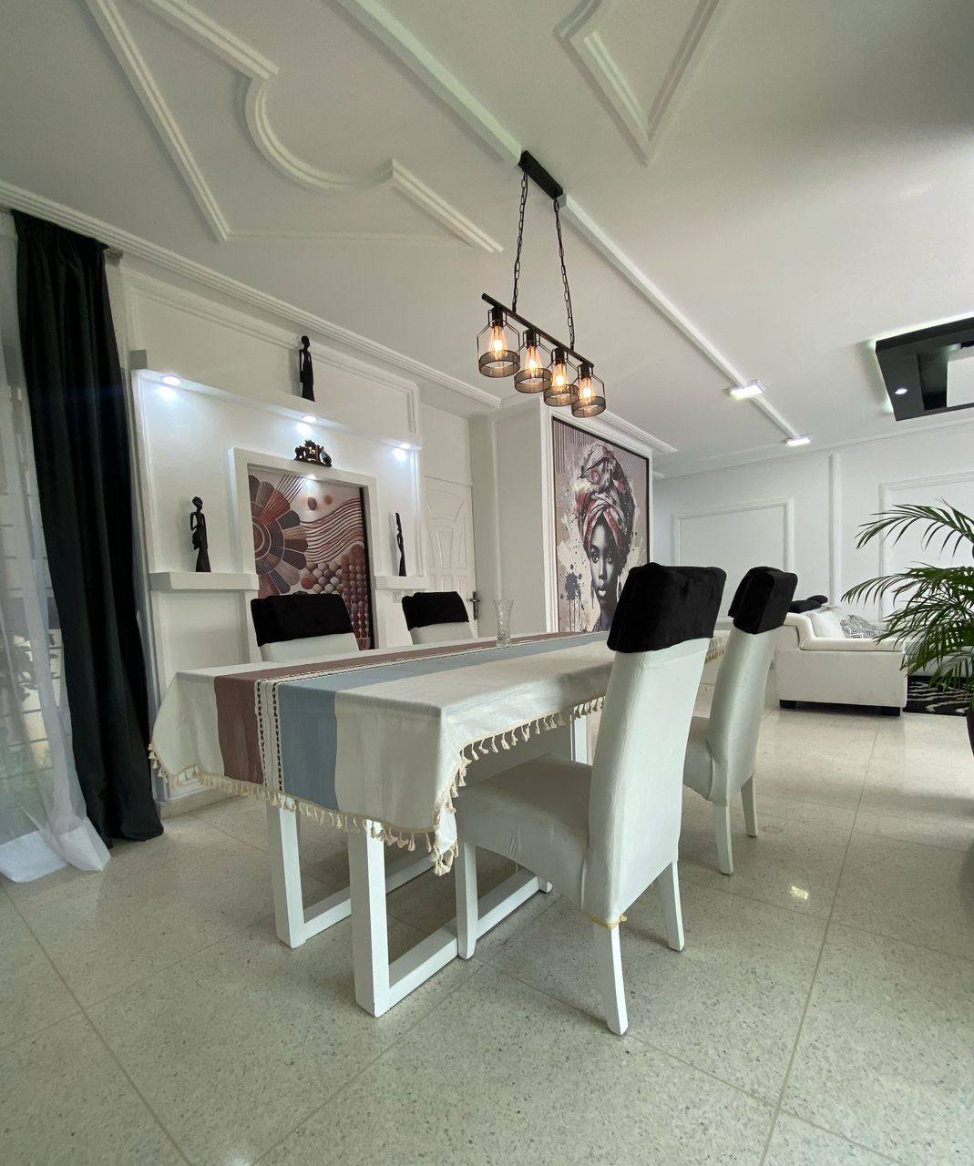 RESIDENCE MEUBLEE