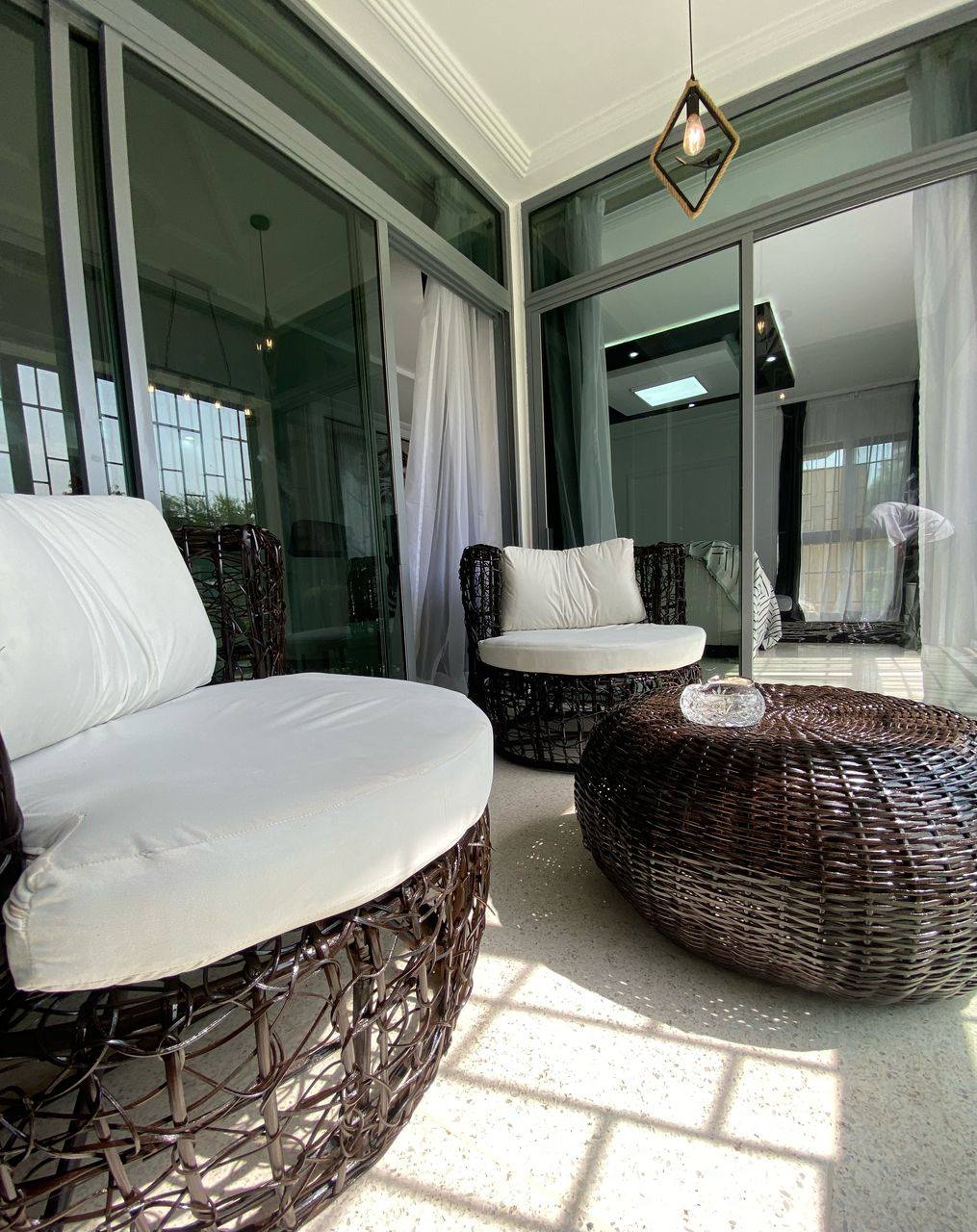 RESIDENCE MEUBLEE