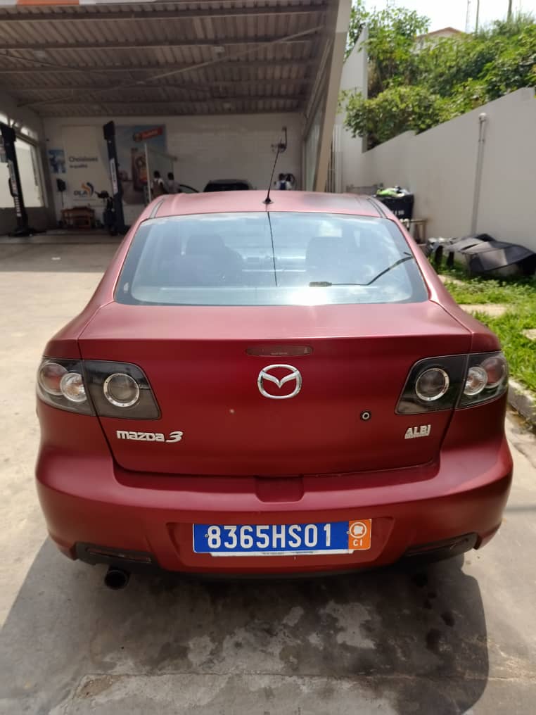 MAZDA 3 