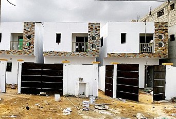 VILLA DUPLEX 05 PIECES