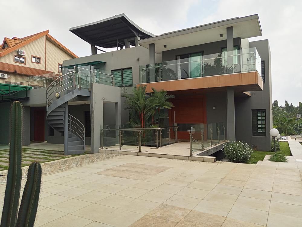 VILLA DUPLEX 17 PIECES