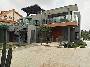 VILLA DUPLEX 17 PIECES