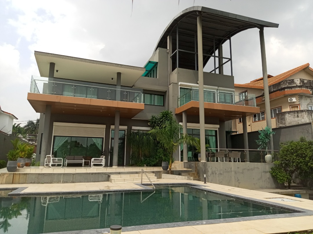 VILLA DUPLEX 17 PIECES