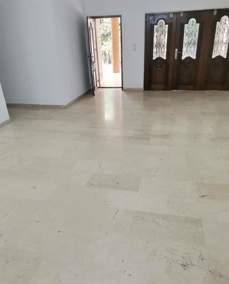 VILLA 8 PIÈCES A LOUER