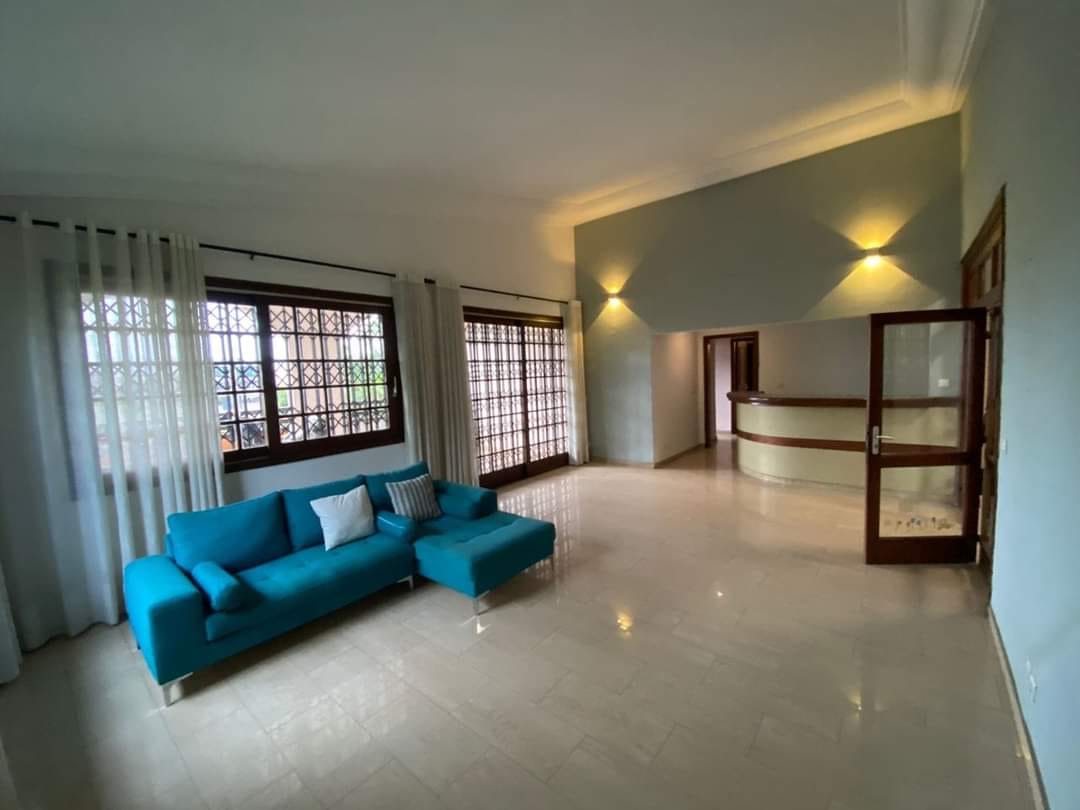VILLA DUPLEX DE 10 PIECES