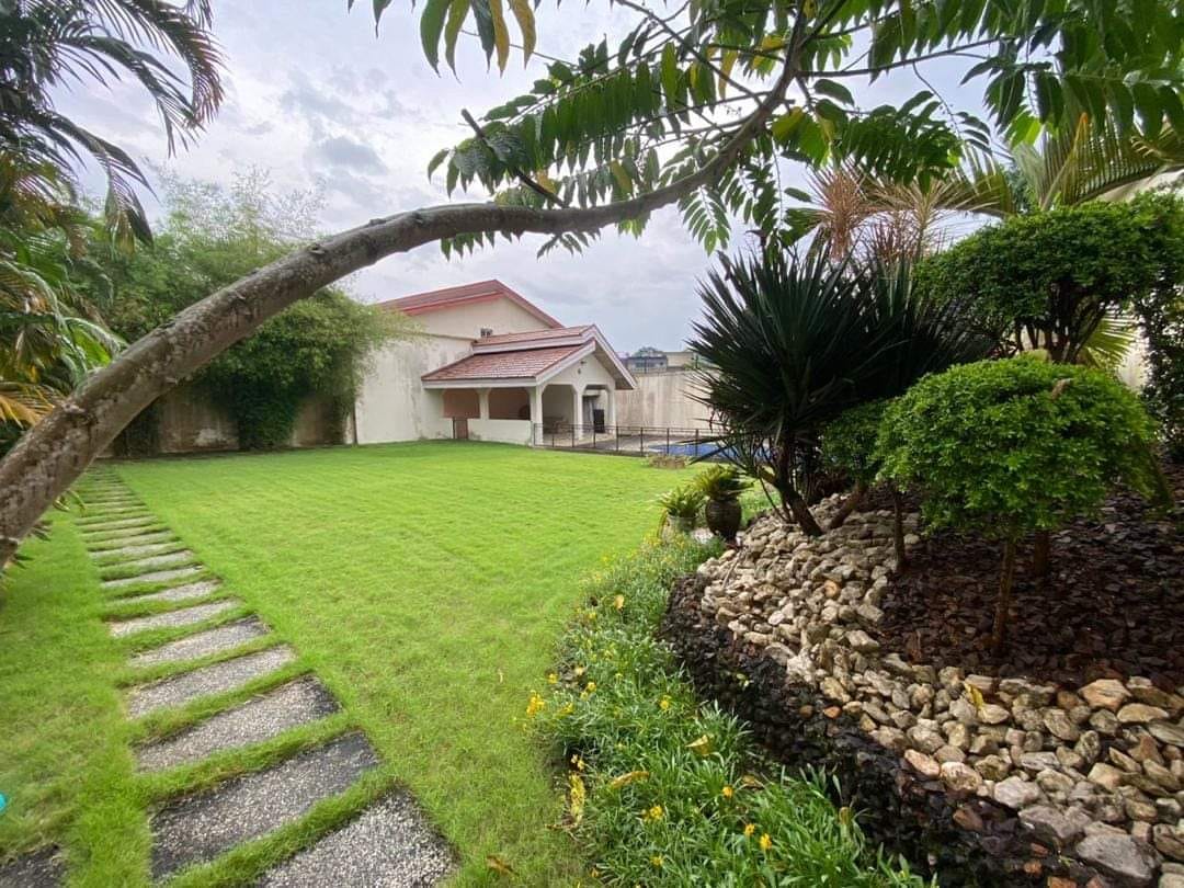 VILLA DUPLEX DE 10 PIECES
