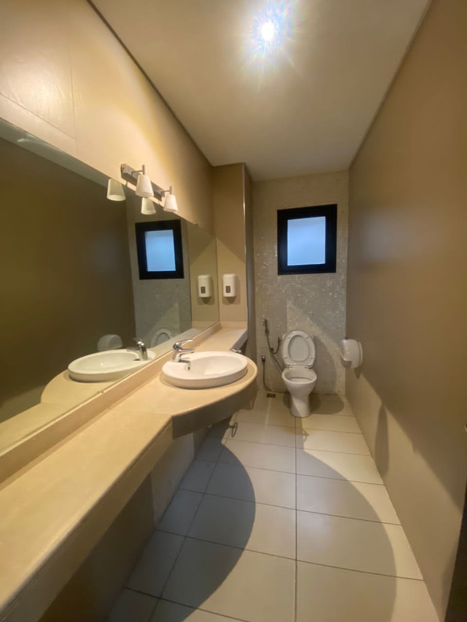 VILLA MEUBLEE 6 PIECES 